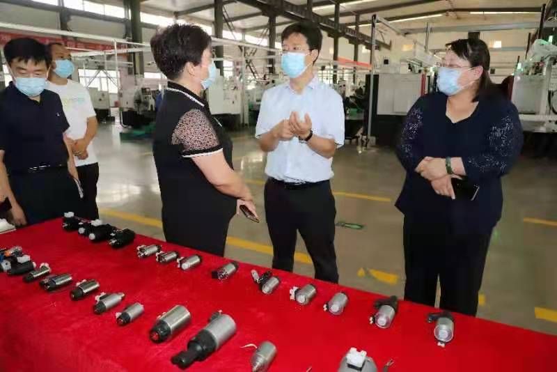 www.com操死你安阳市市长高永一行莅临我公司参观调研